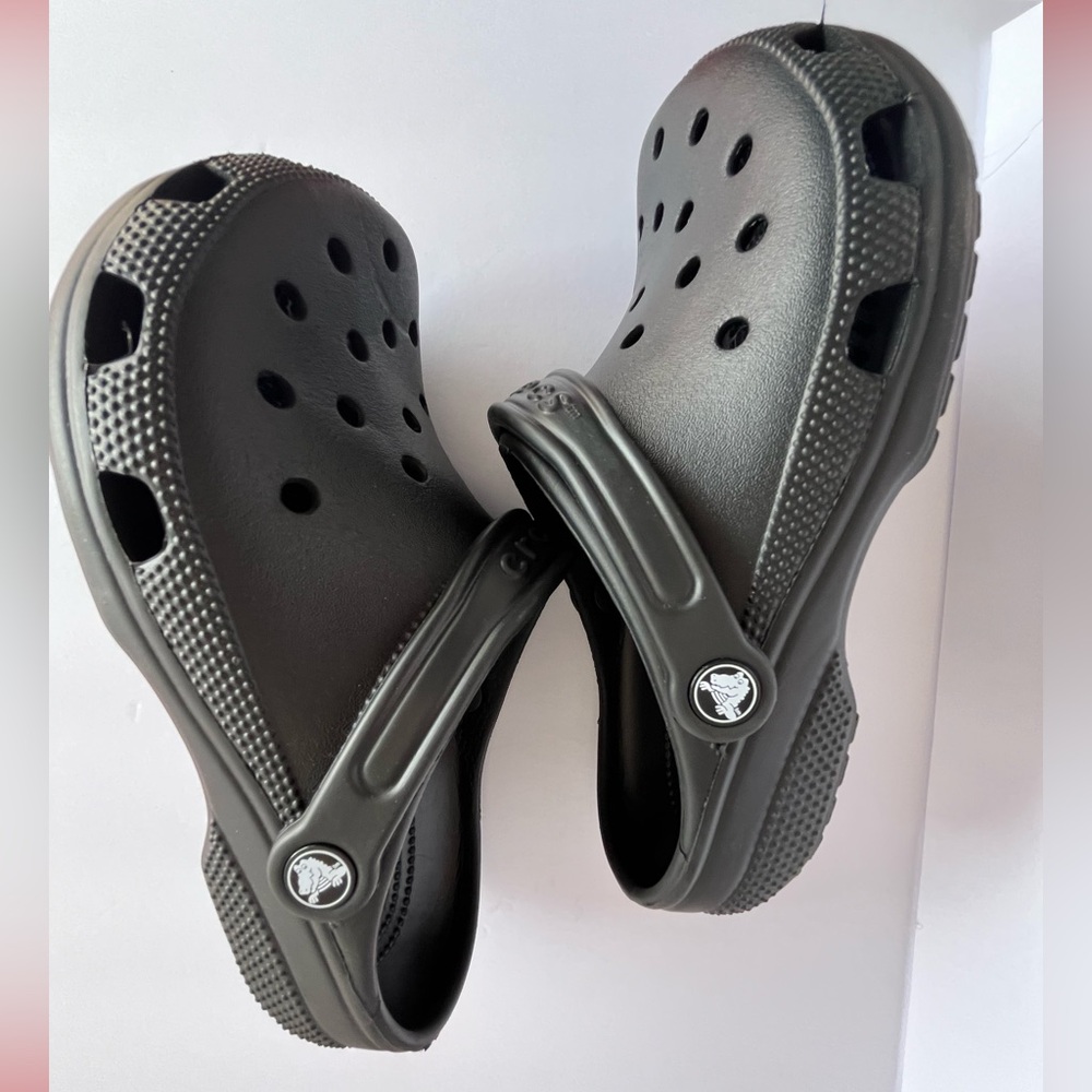 Crocs Crocs Classic Clogs Black Men’s Size 8 New Without Tags Comfort Sandals